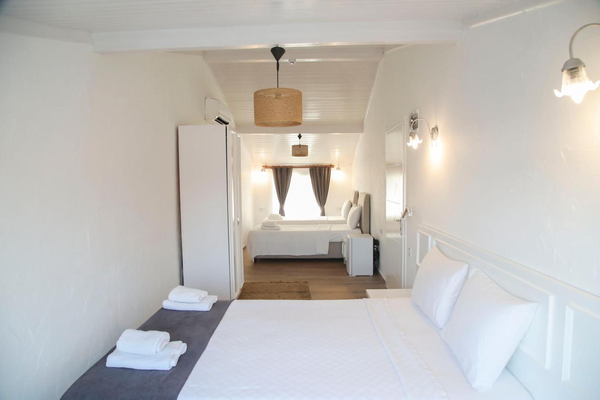 Londia Otel Алакати Екстериор снимка