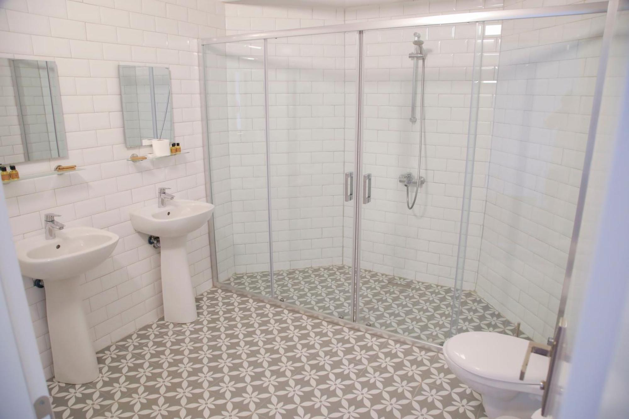 Londia Otel Алакати Екстериор снимка