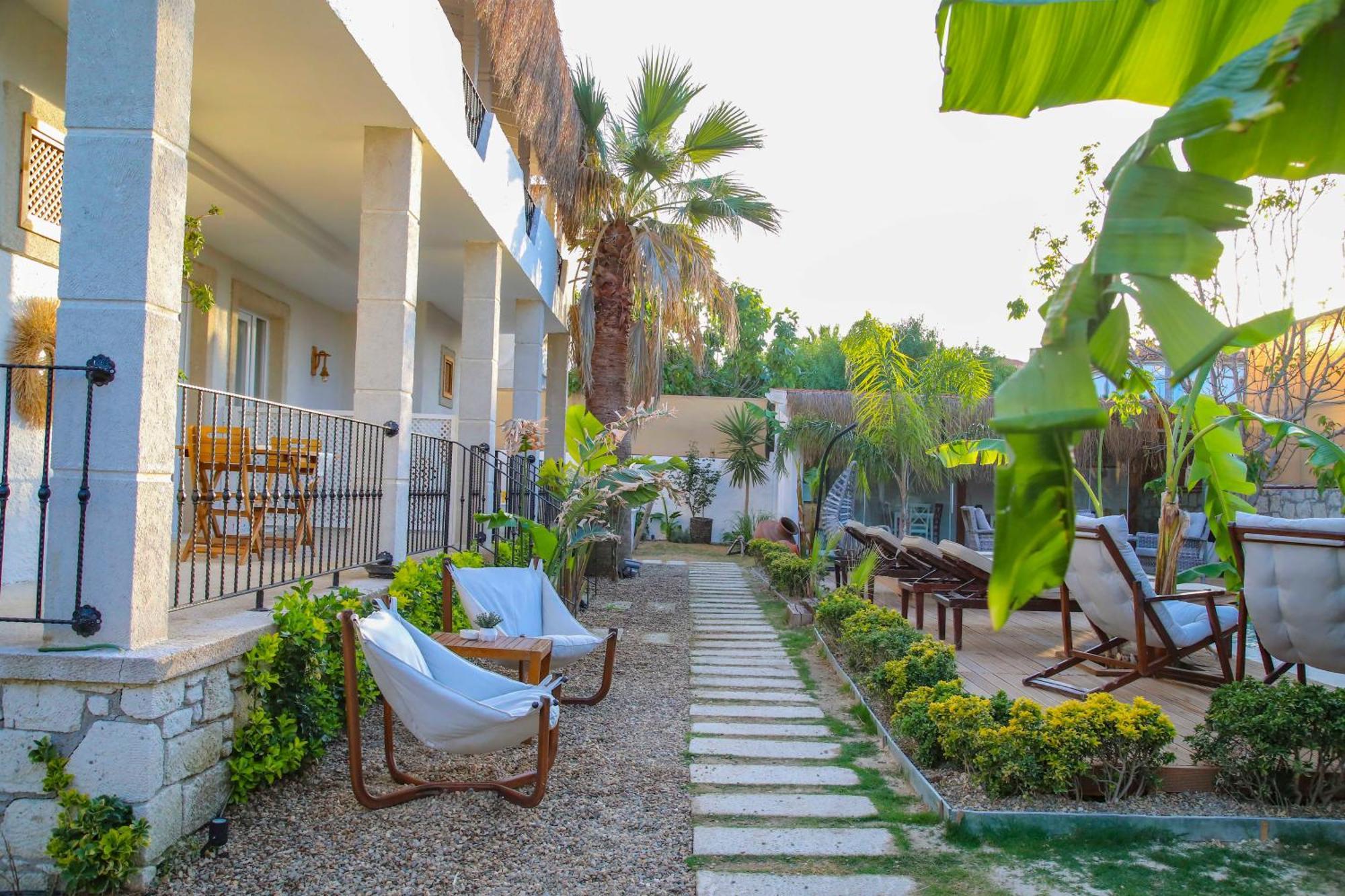Londia Otel Алакати Екстериор снимка